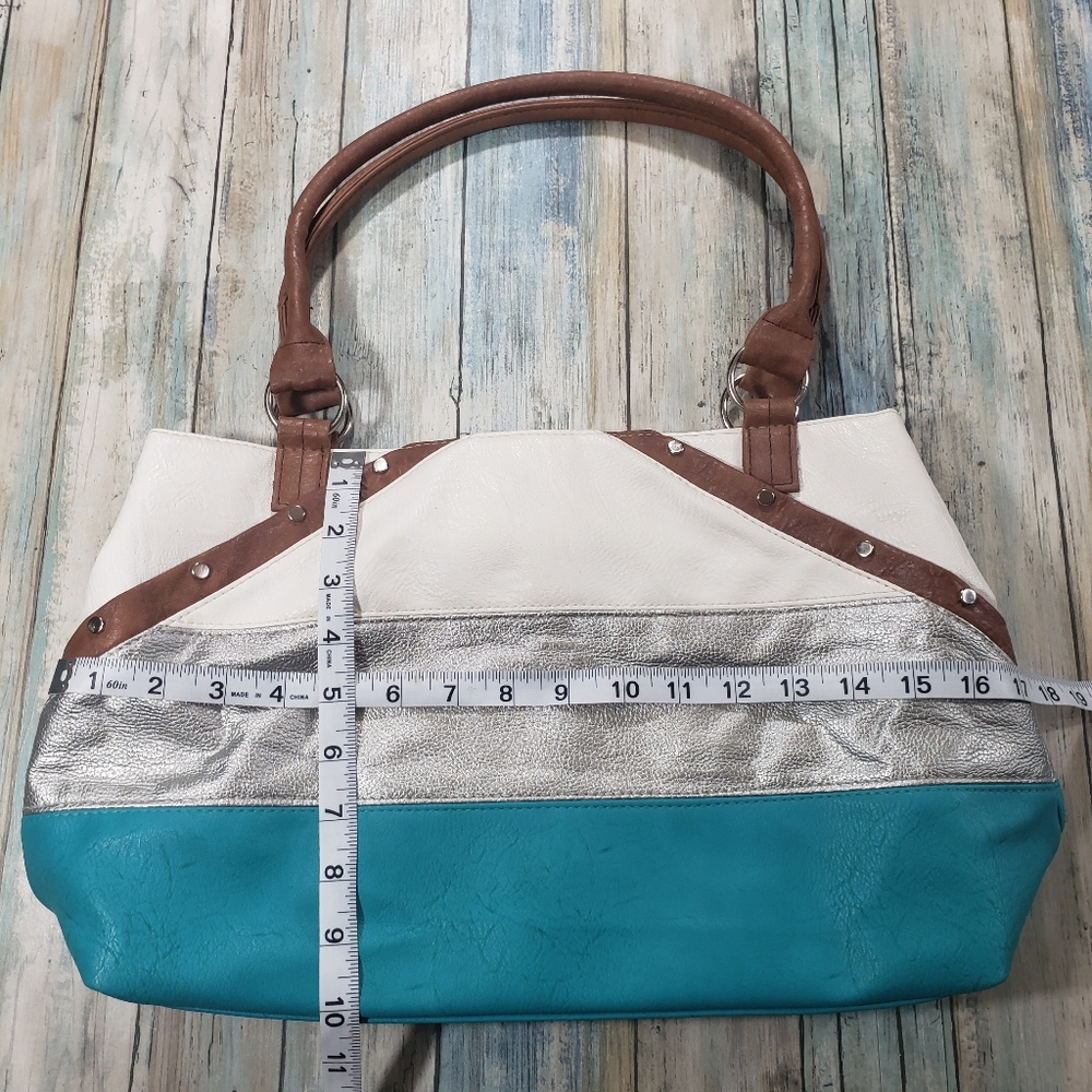 Payless Handbag!!! - Picture 3 of 12